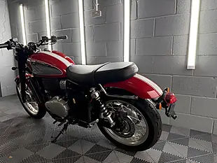 Used 2025 Bsa Gold Star Insignia Red Red - Interior and Exterior details 17