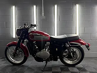 Used 2025 Bsa Gold Star Insignia Red Red - Interior and Exterior details 2