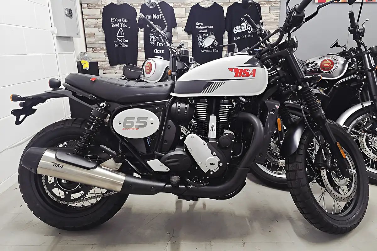 Used 2025 Bsa Scrambler 650 Classic Yellow - Interior and Exterior details 2