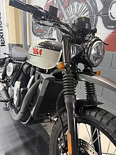 Used 2025 Bsa Scrambler Grey - Interior and Exterior details 7