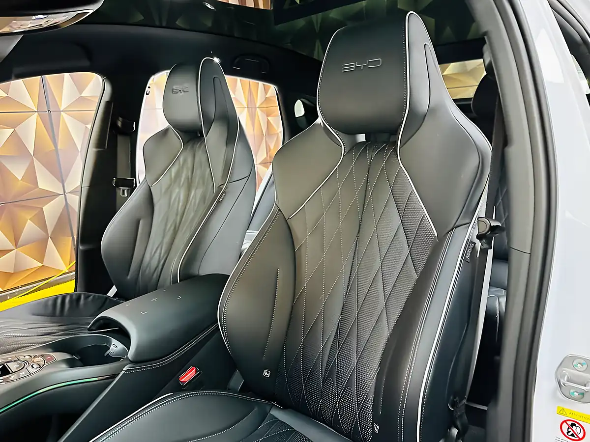 Used 2025 BYD Seal Design White - Interior and Exterior details 9