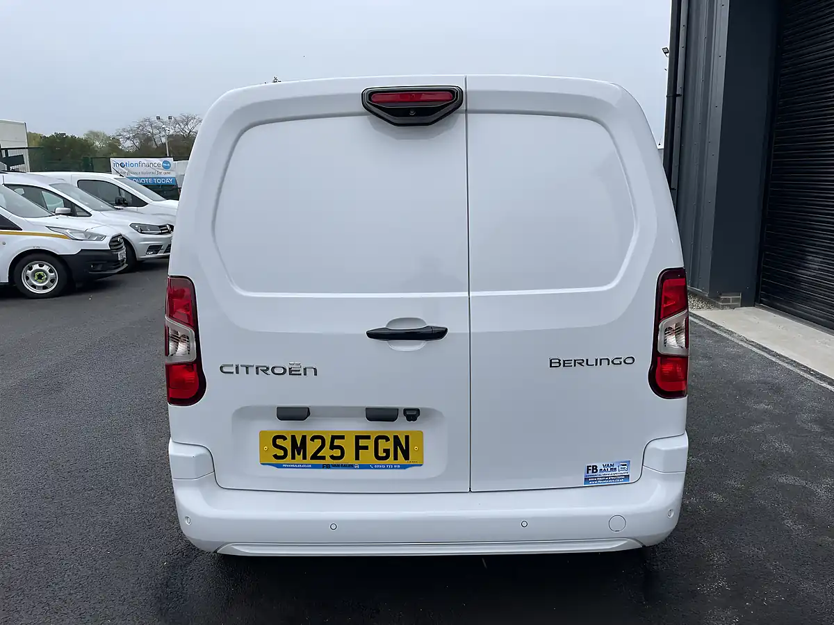 Used 2025 Citroen Berlingo Driver White - Interior and Exterior details 6