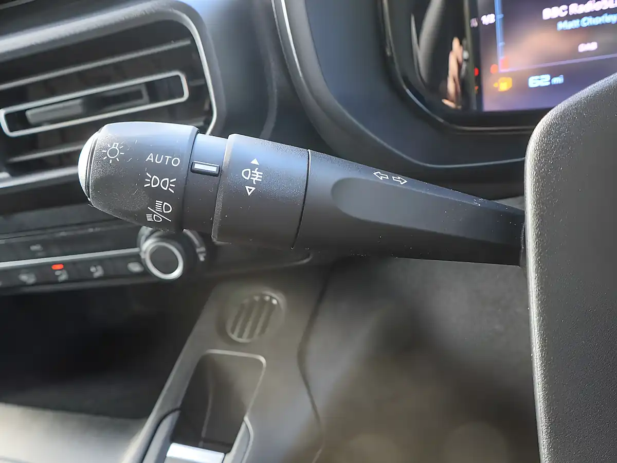 Used 2025 Citroen Berlingo Enterprise Plus White - Interior and Exterior details 16
