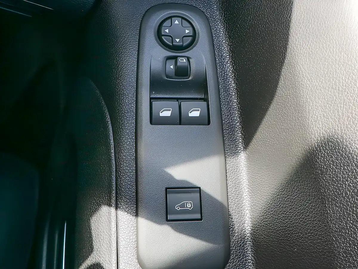 Used 2025 Citroen Berlingo Enterprise Plus White - Interior and Exterior details 17