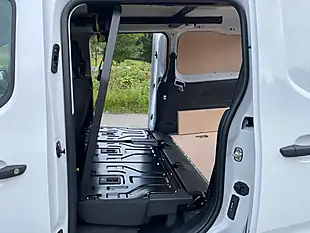 Used 2025 Citroen Berlingo Enterprise Xl White - Interior and Exterior details 10