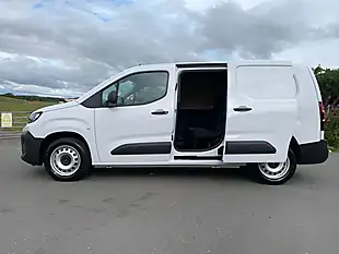 Used 2025 Citroen Berlingo Enterprise Xl White - Interior and Exterior details 13