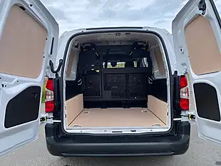 Used 2025 Citroen Berlingo Enterprise Xl White - Interior and Exterior details 16
