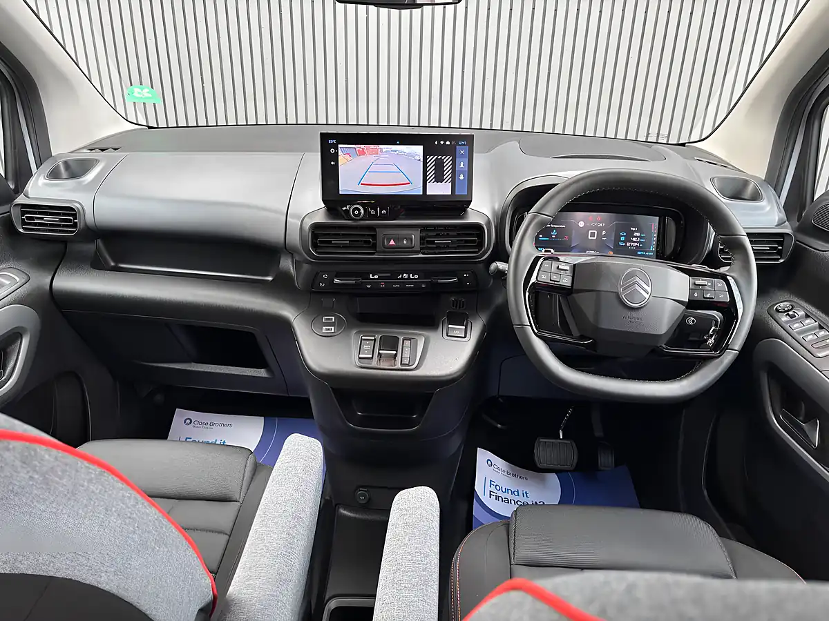 Used 2025 Citroen Berlingo Max M White - Interior and Exterior details 11