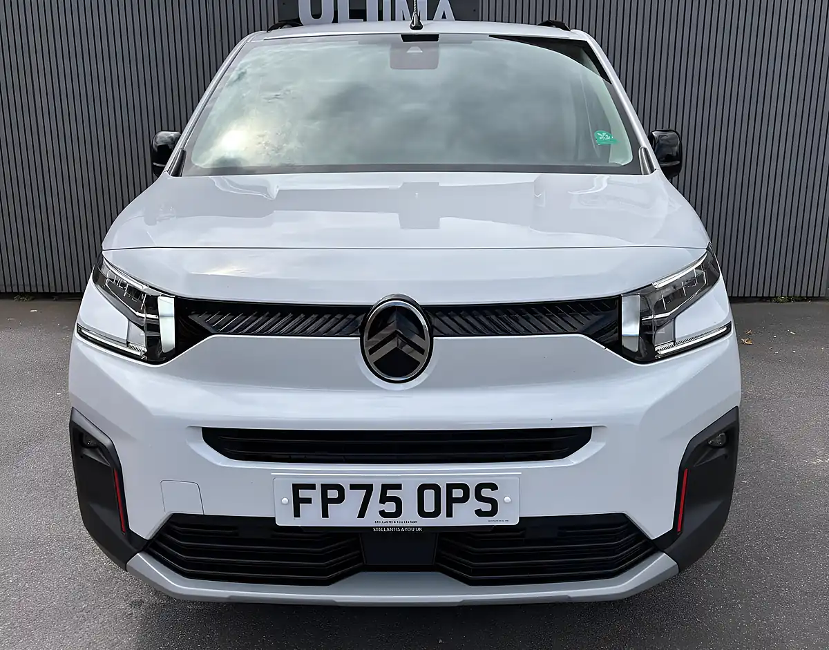 Used 2025 Citroen Berlingo Max M White - Interior and Exterior details 3
