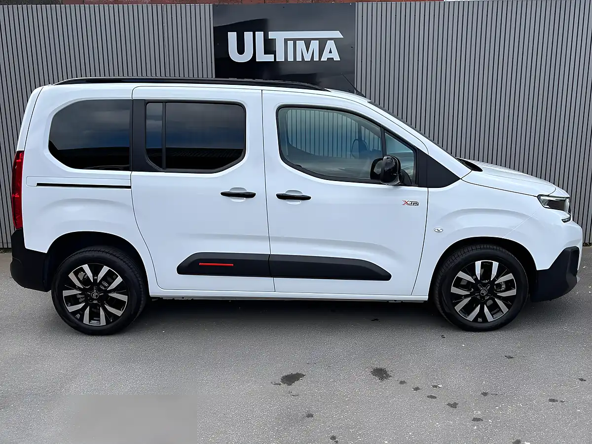 Used 2025 Citroen Berlingo Max M White - Interior and Exterior details 6