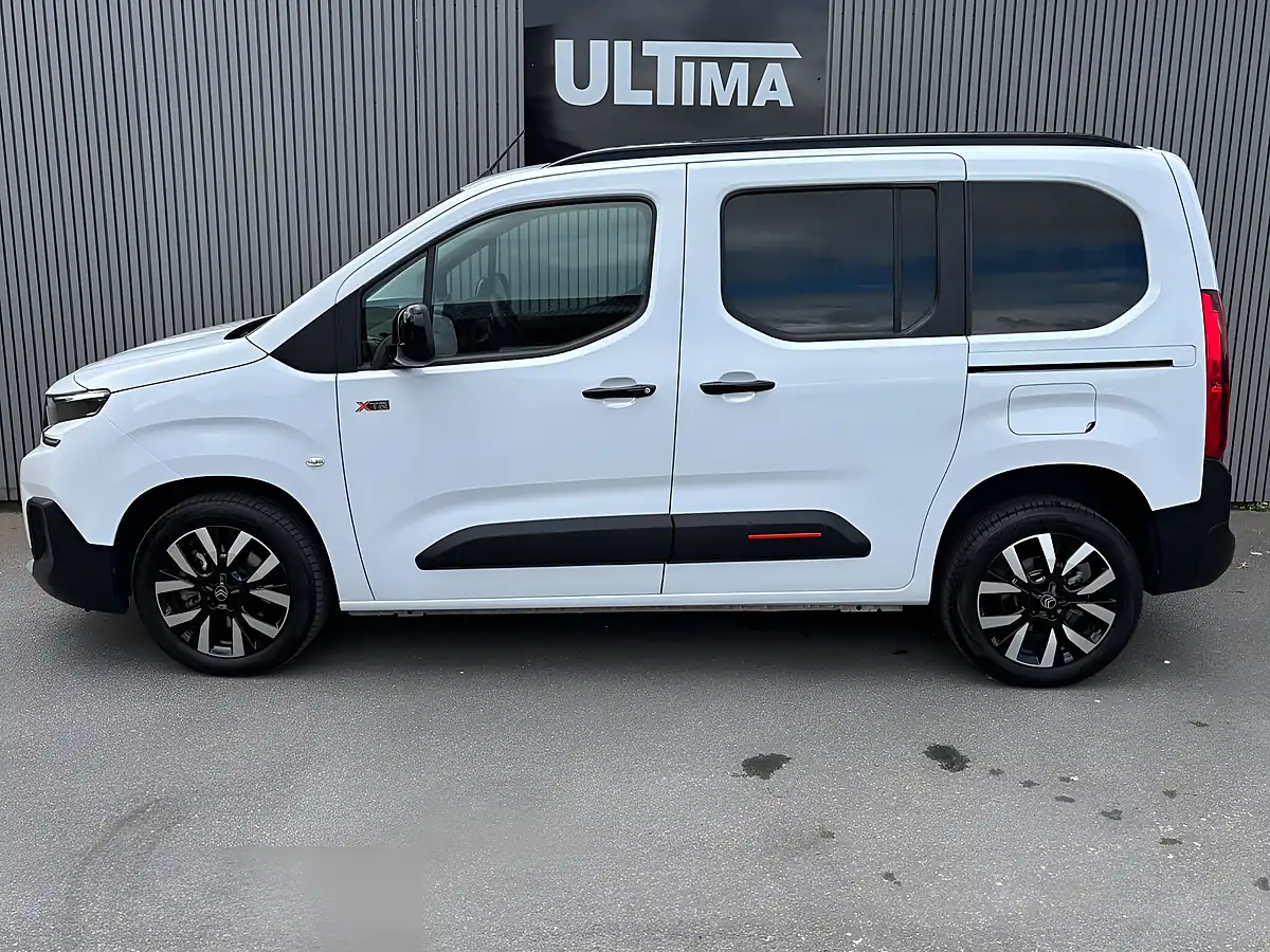 Used 2025 Citroen Berlingo Max M White - Interior and Exterior details 7