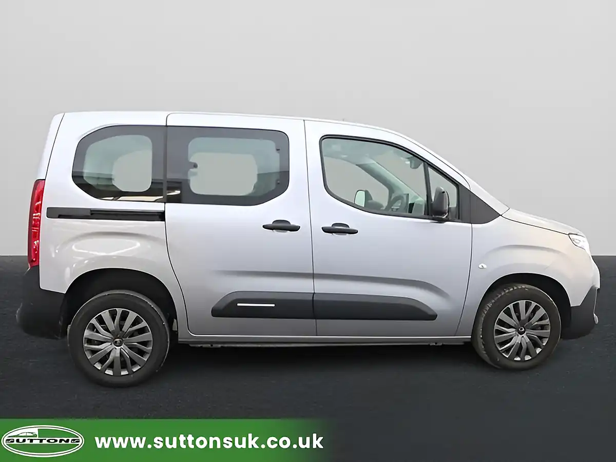Used 2025 Citroen Berlingo Plus M Grey - Interior and Exterior details 2