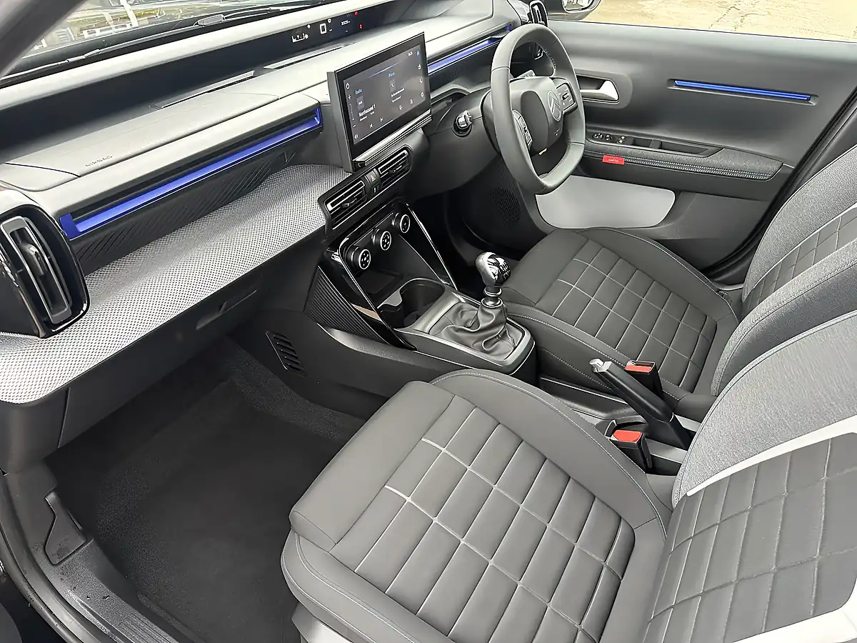 Used 2025 Citroen C3 Plus Perla Nera Black Metallic - Interior and Exterior details 15