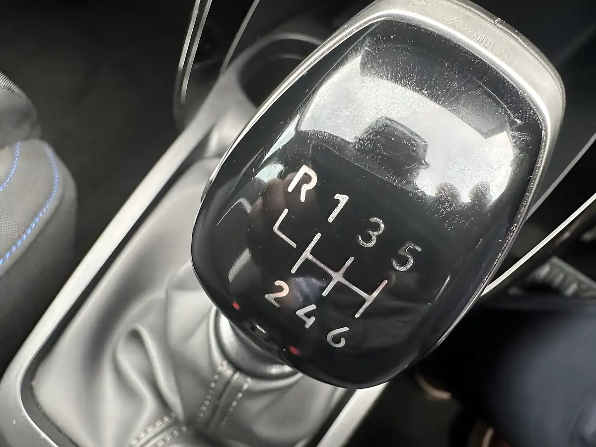 Used 2025 Citroen C3 Plus Perla Nera Black Metallic - Interior and Exterior details 18