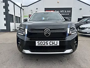 Used 2025 Citroen C3 Plus Perla Nera Black Metallic - Interior and Exterior details 4