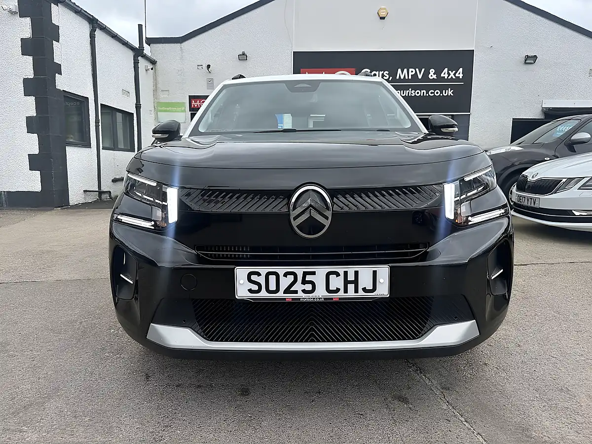 Used 2025 Citroen C3 Plus Perla Nera Black Metallic - Interior and Exterior details 4