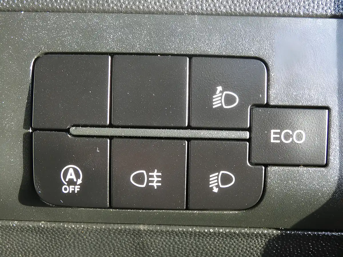 Used 2025 Citroen Relay Enterprise Icy White - Interior and Exterior details 16