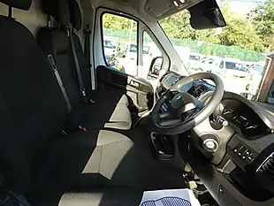 Used 2025 Citroen Relay Enterprise Icy White - Interior and Exterior details 2