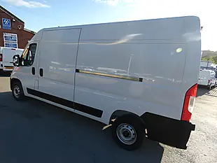 Used 2025 Citroen Relay Enterprise Icy White - Interior and Exterior details 5