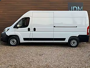 Used 2025 Citroen Relay Enterprise White - Interior and Exterior details 10