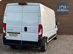 Used 2025 Citroen Relay Enterprise White - Interior and Exterior details 3