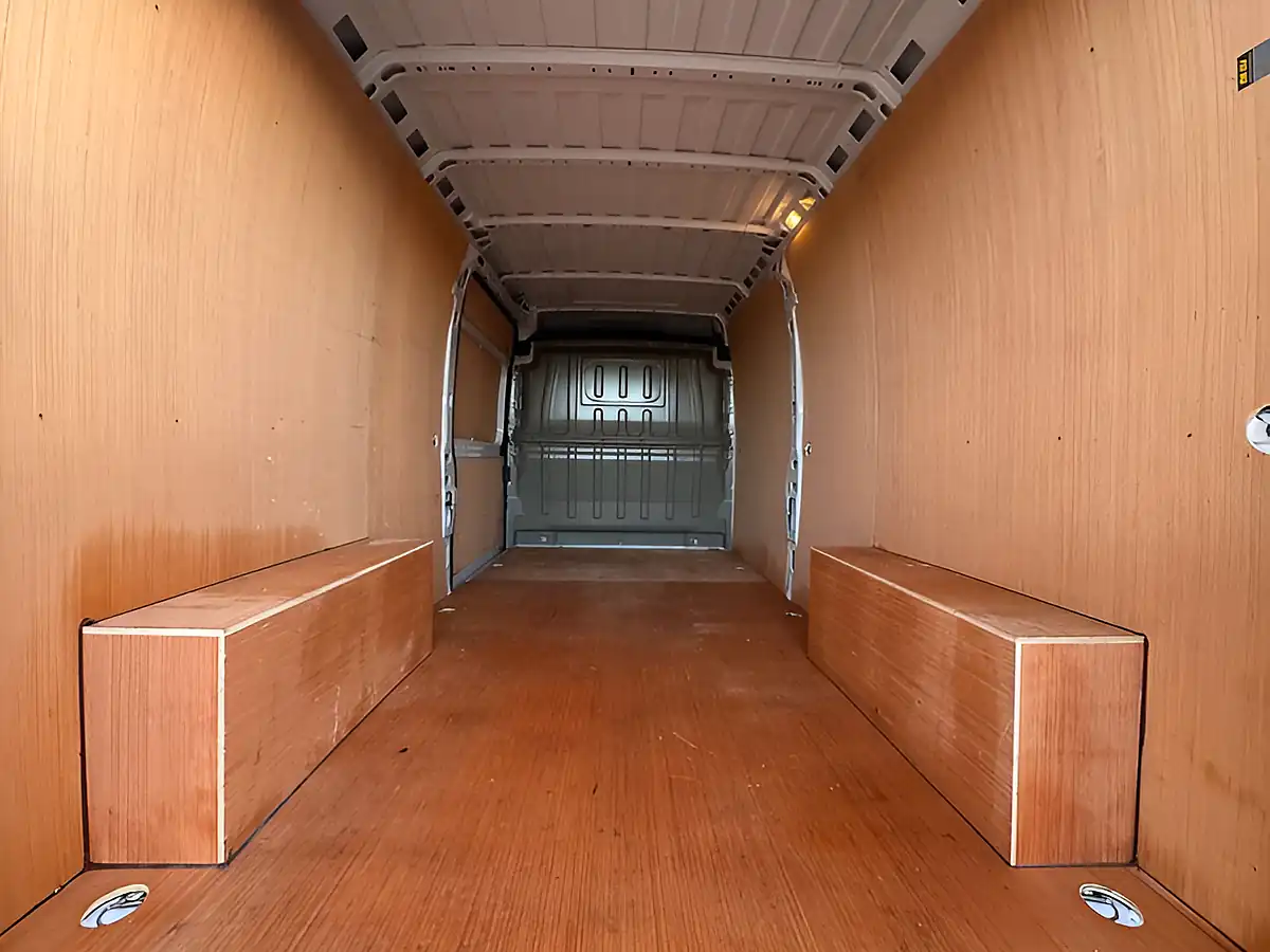 Used 2025 Citroen Relay Enterprise White - Interior and Exterior details 8