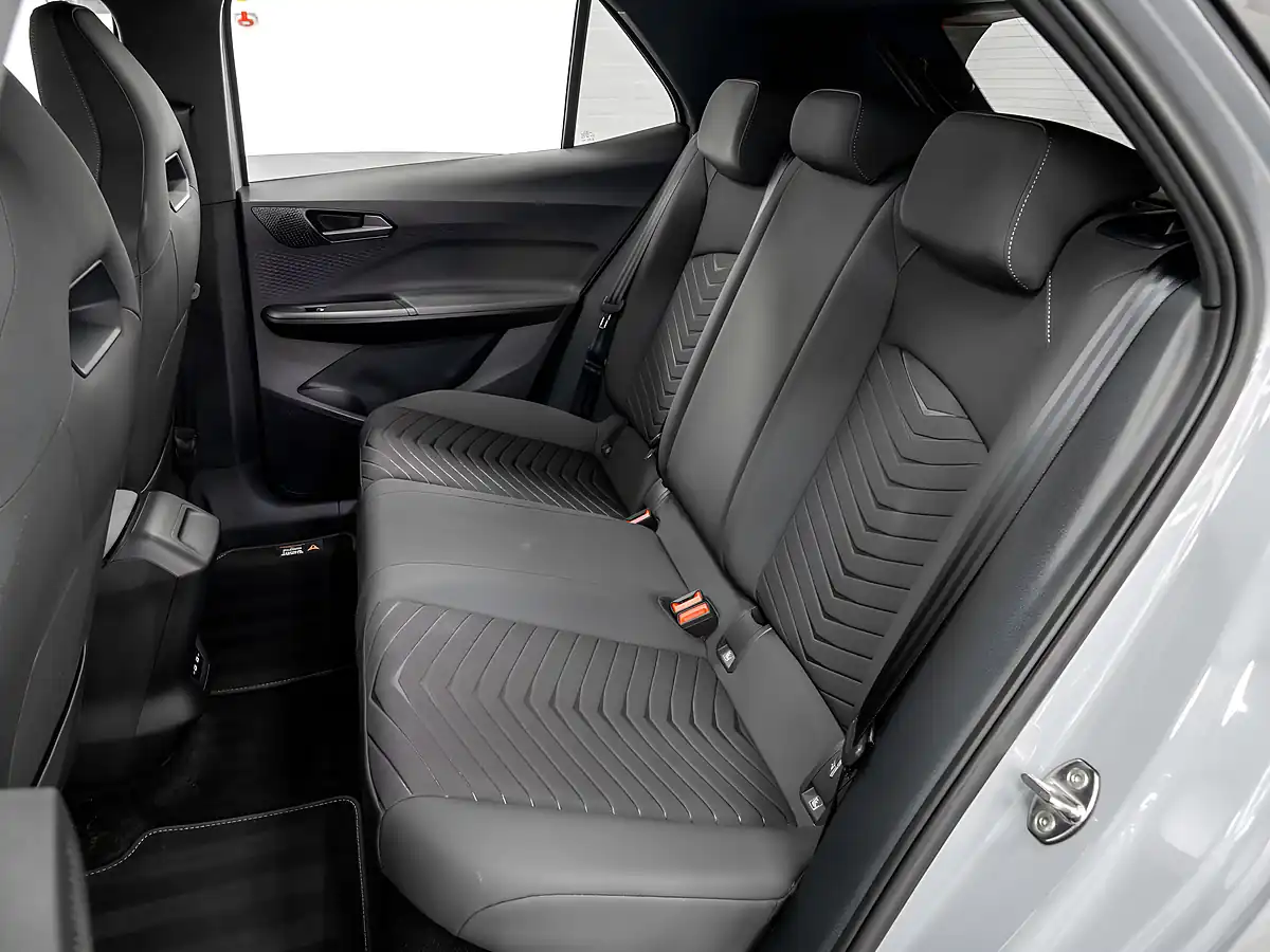 Used 2025 Cupra Born E-Boost V2 Vapor Grey - Interior and Exterior details 15
