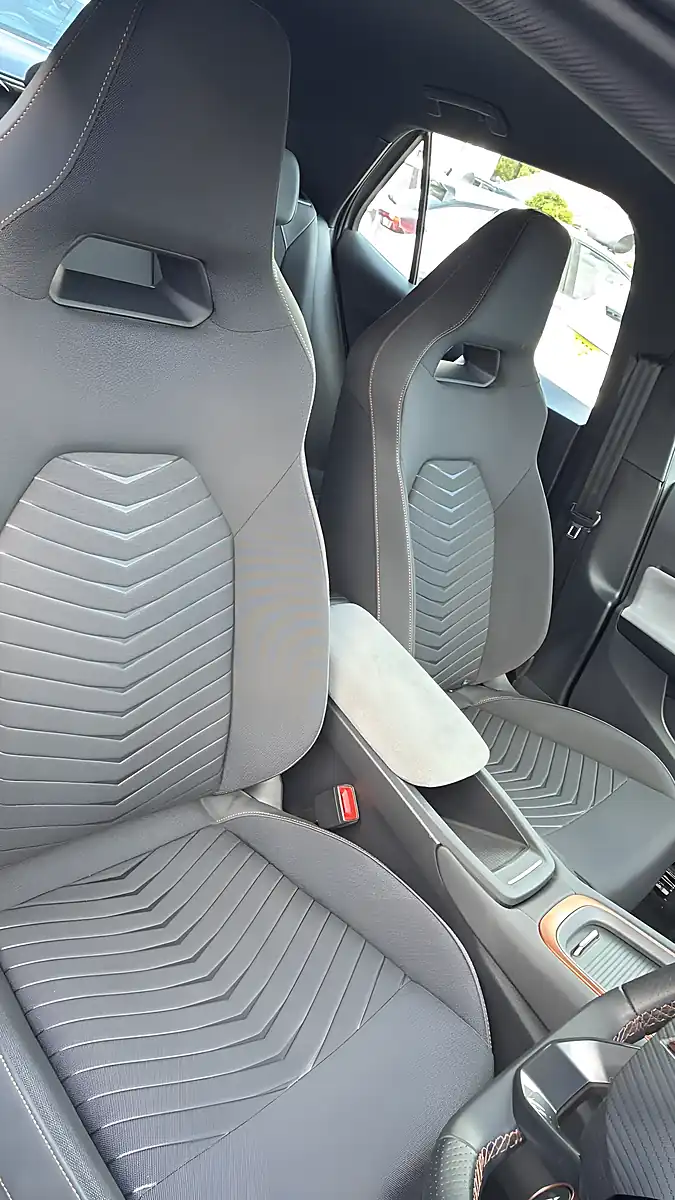 Used 2025 Cupra Born V1 Grey - Interior and Exterior details 14