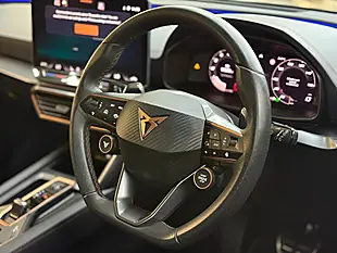 Used 2025 Cupra Formentor VZ2 Black - Interior and Exterior details 15
