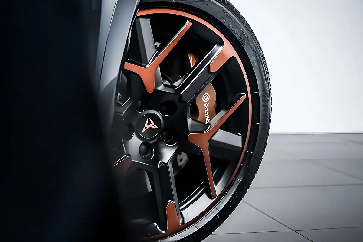 Used 2025 Cupra Formentor VZ3 Grey - Interior and Exterior details 14