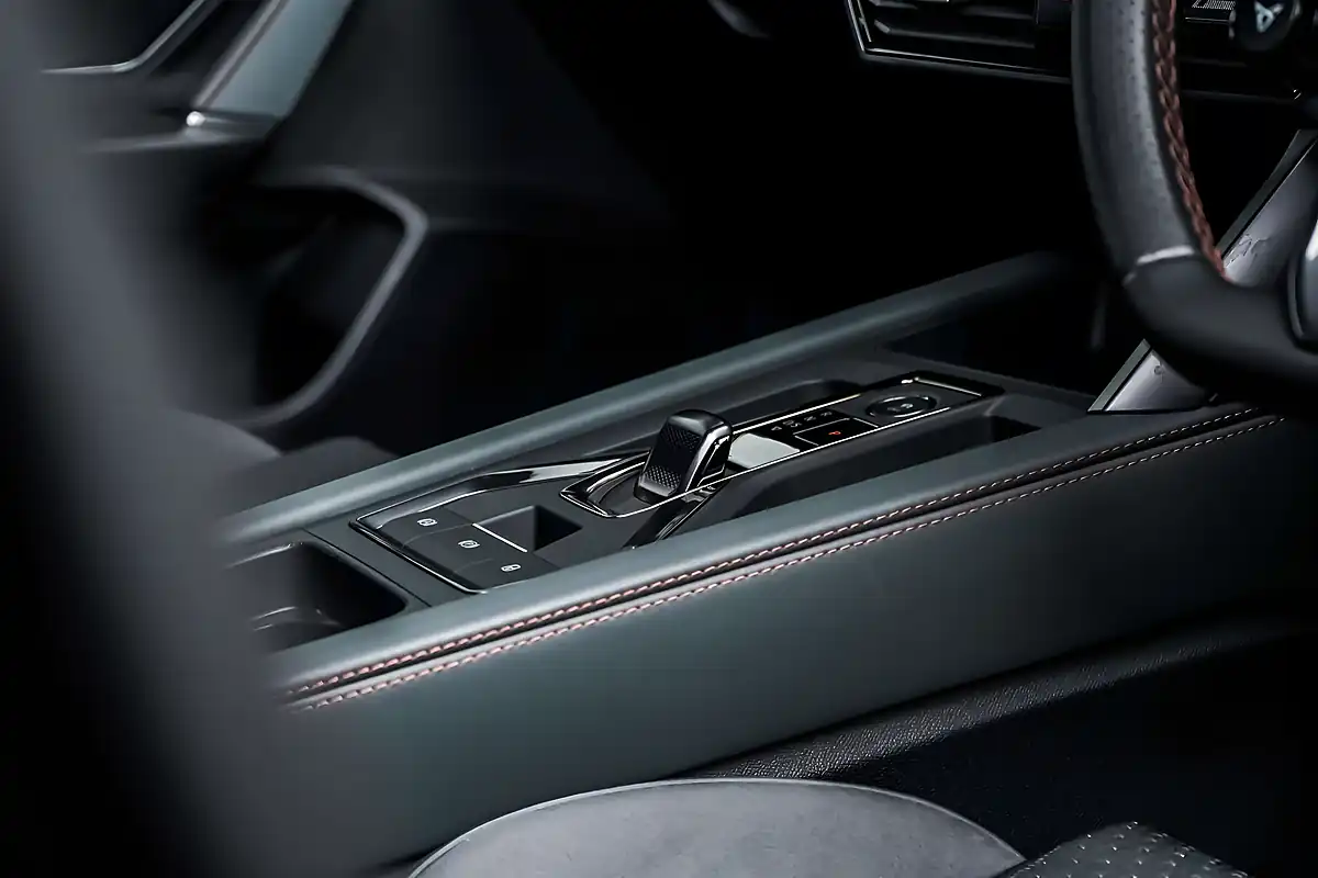 Used 2025 Cupra Formentor VZ3 Grey - Interior and Exterior details 15
