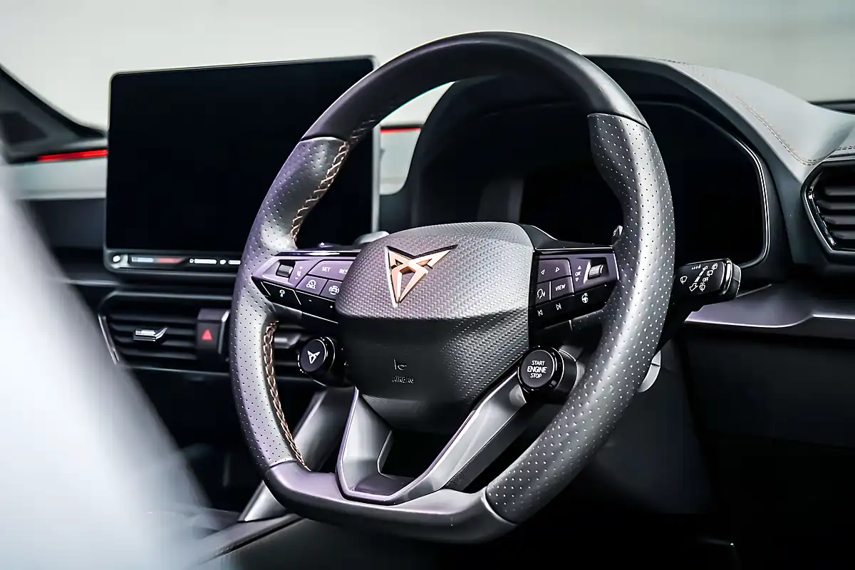 Used 2025 Cupra Formentor VZ3 Grey - Interior and Exterior details 17
