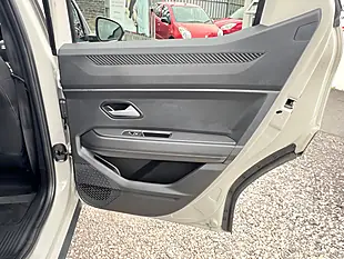 Used 2025 Dacia Duster Extreme Beige - Interior and Exterior details 15