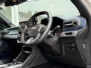 Used 2025 Dacia Duster Journey Beige - Interior and Exterior details 14