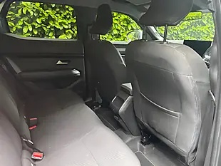 Used 2025 Dacia Duster Journey Cedar Green - Interior and Exterior details 12