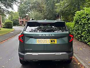 Used 2025 Dacia Duster Journey Cedar Green - Interior and Exterior details 6