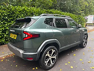 Used 2025 Dacia Duster Journey Cedar Green - Interior and Exterior details 8