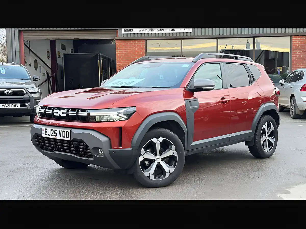 Used 2025 Dacia Duster Journey Terracotta - Interior and Exterior details 12