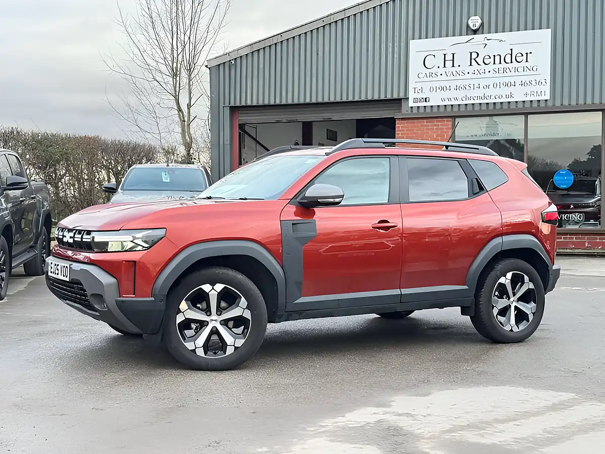 Used 2025 Dacia Duster Journey Terracotta - Interior and Exterior details 14