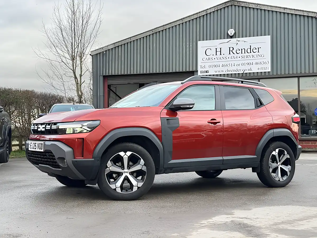 Used 2025 Dacia Duster Journey Terracotta - Interior and Exterior details 6