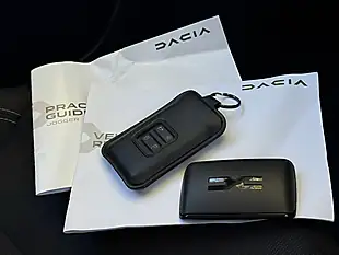 Used 2025 Dacia Jogger Expression Green - Interior and Exterior details 20