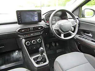 Used 2025 Dacia Jogger Extreme Dusty Khaki - Interior and Exterior details 10