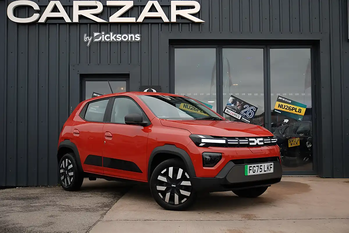 Used 2025 Dacia Spring Expression Red - Front View