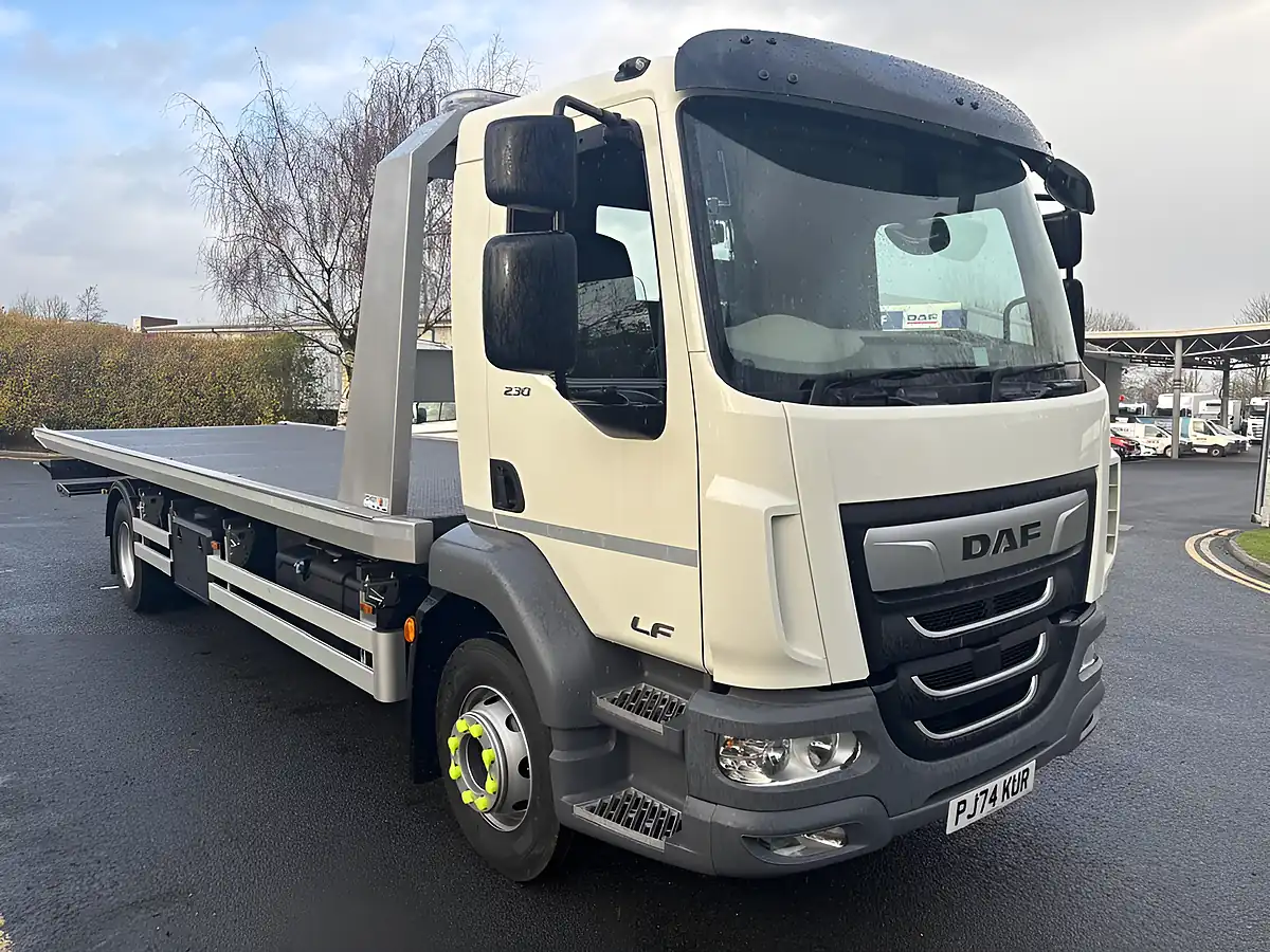 Used 2025 Daf Lf 250 Fa 16T White - Interior and Exterior details 3