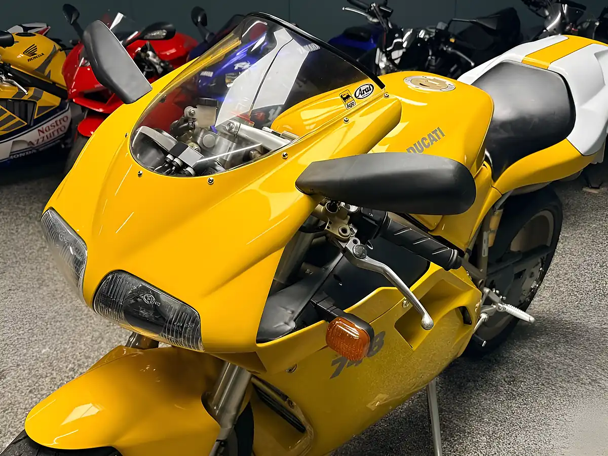 Used 2025 Ducati 748 Sps Yellow - Interior and Exterior details 18