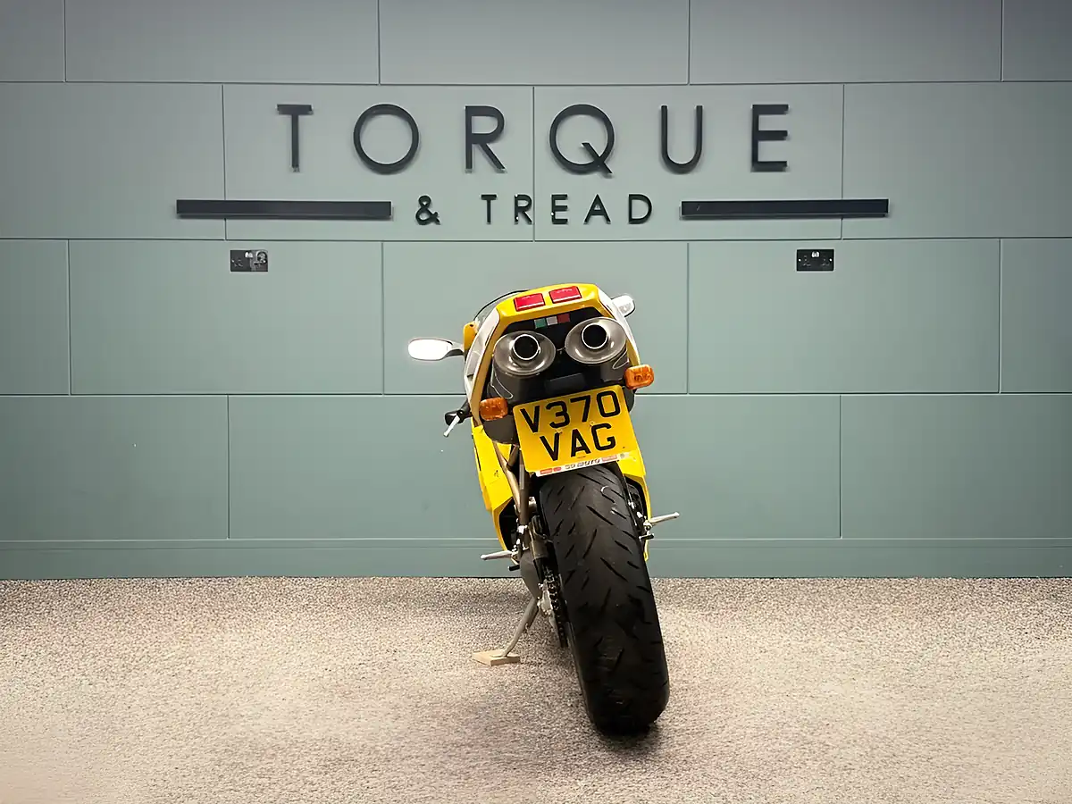 Used 2025 Ducati 748 Sps Yellow - Interior and Exterior details 5