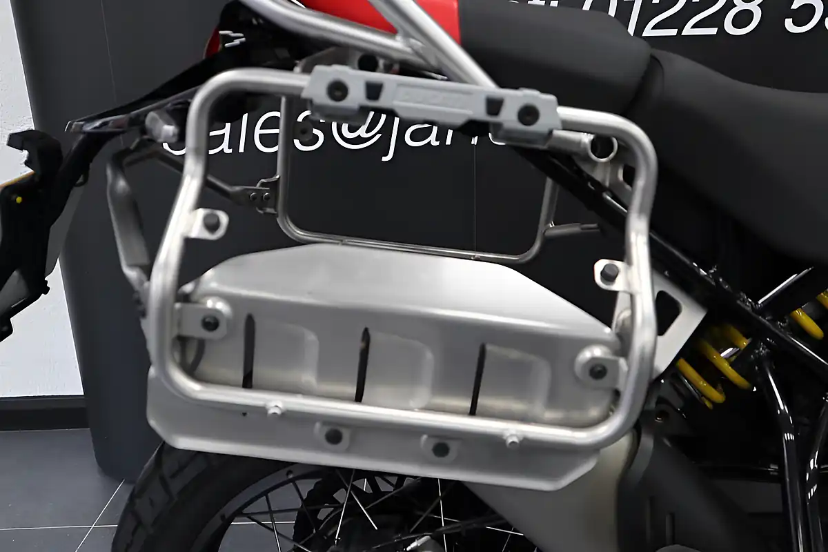 Used 2025 Ducati Desert X Discovery Urban Pack Red/Black - Interior and Exterior details 13
