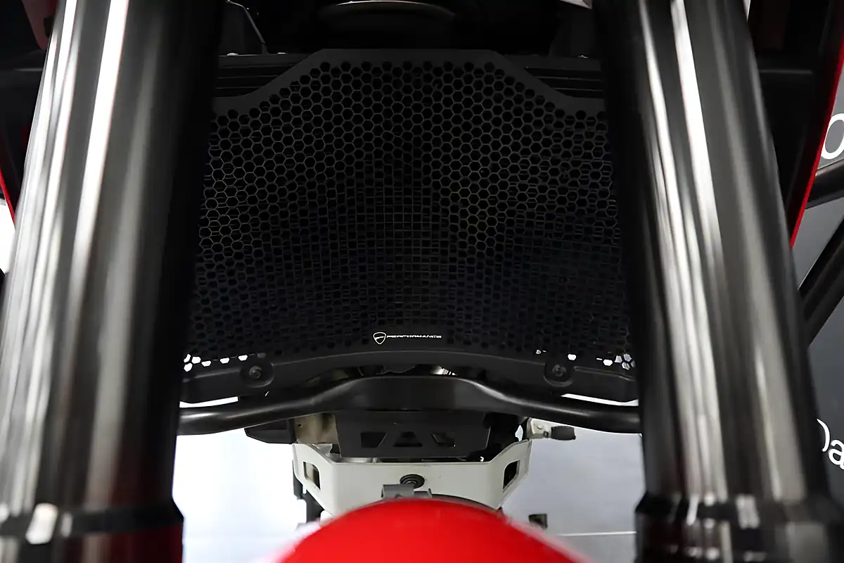 Used 2025 Ducati Desert X Discovery Urban Pack Red/Black - Interior and Exterior details 14