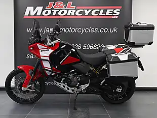 Used 2025 Ducati Desert X Discovery Urban Pack Red/Black - Interior and Exterior details 7