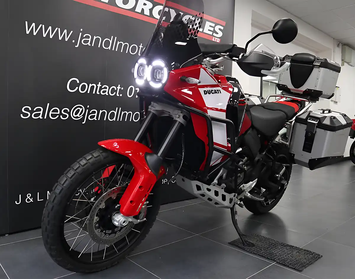Used 2025 Ducati Desert X Discovery Urban Pack Red/Black - Interior and Exterior details 8